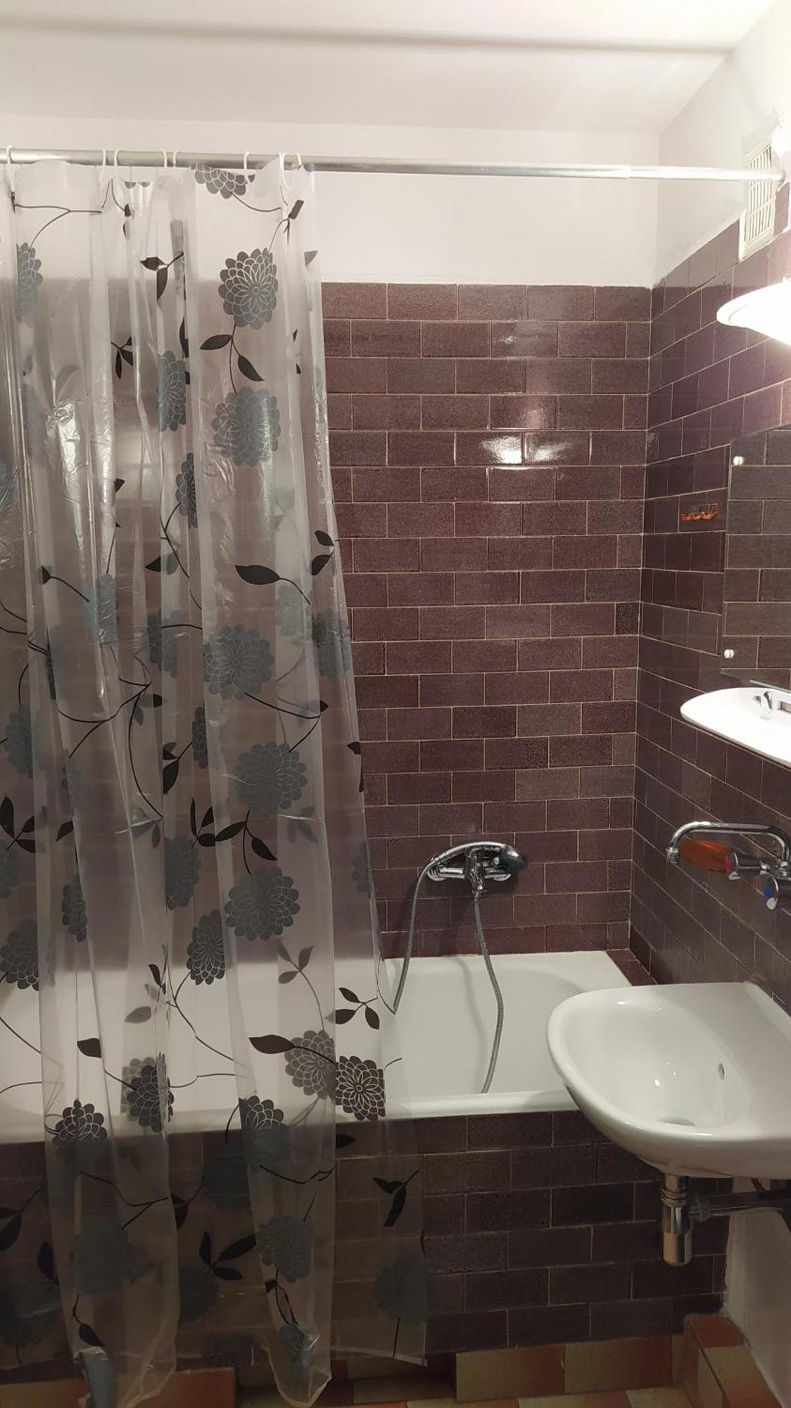 Uroczy Apartament Z Bezplatnych Parkingiem Warszawa Zewnętrze zdjęcie